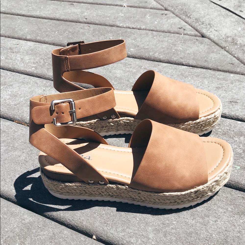 Size 10 Platform Espadrilles - Picture 4 of 4